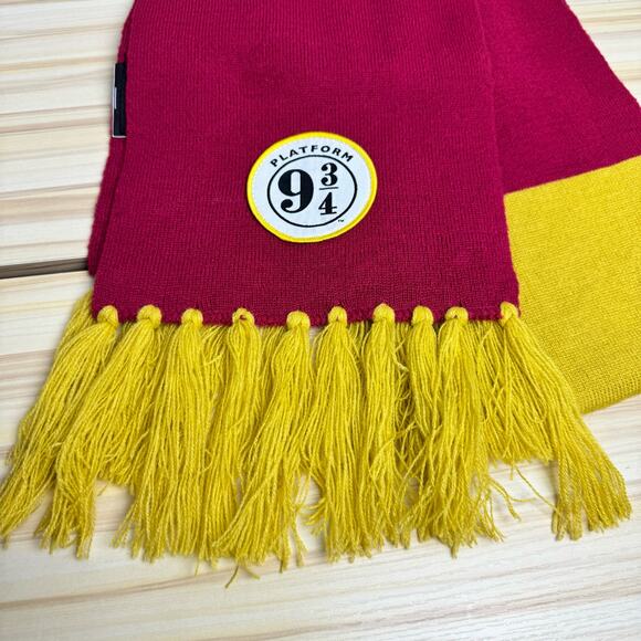 Harry Potter Scarf Hogwarts Express Red Gold Gryffindor Extra Long Tassels - Picture 3 of 8